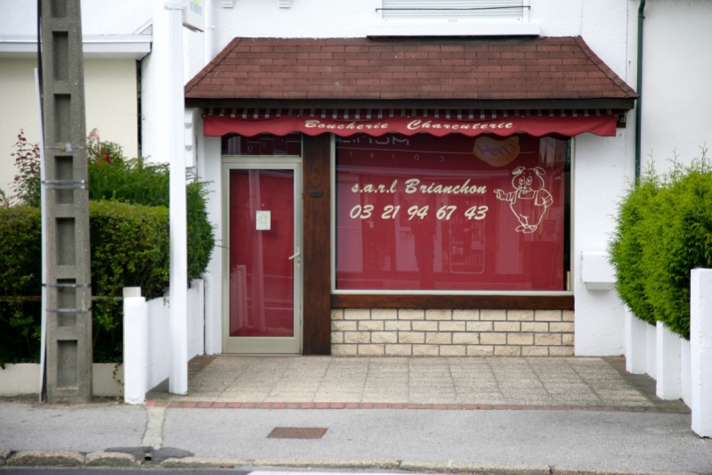 vitrine-NEOULES-min_france_frankreich_commerce_frankrijk_francia_delicatessen_butchery_charcuterie-424328